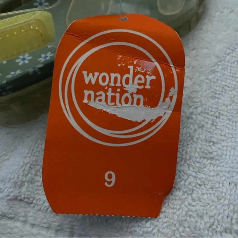 Wonder Nation Sandals Girls‎ Size 9 New Green